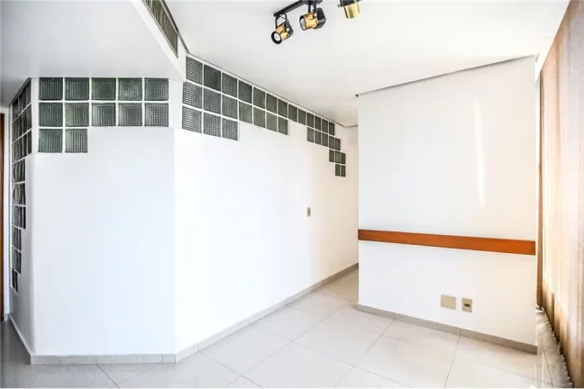 Imagem Sala para venda no bairro Centro Histórico em Porto Alegre
