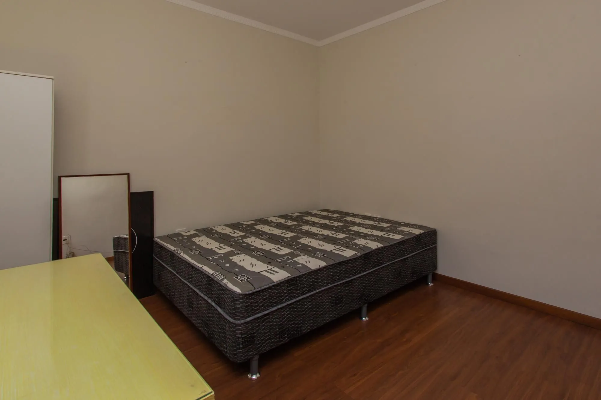 Imagem Apartamento 02 dormitórios próximo ao hospital Moinhos