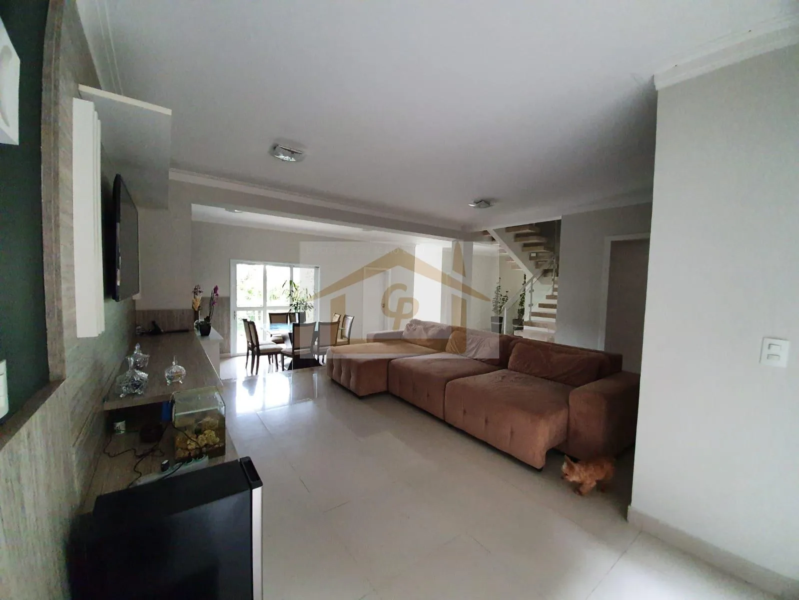 Imagem 3 amplas suítes repleta de armários, sendo duas avarandadas com vista espetacular, 4 vagas