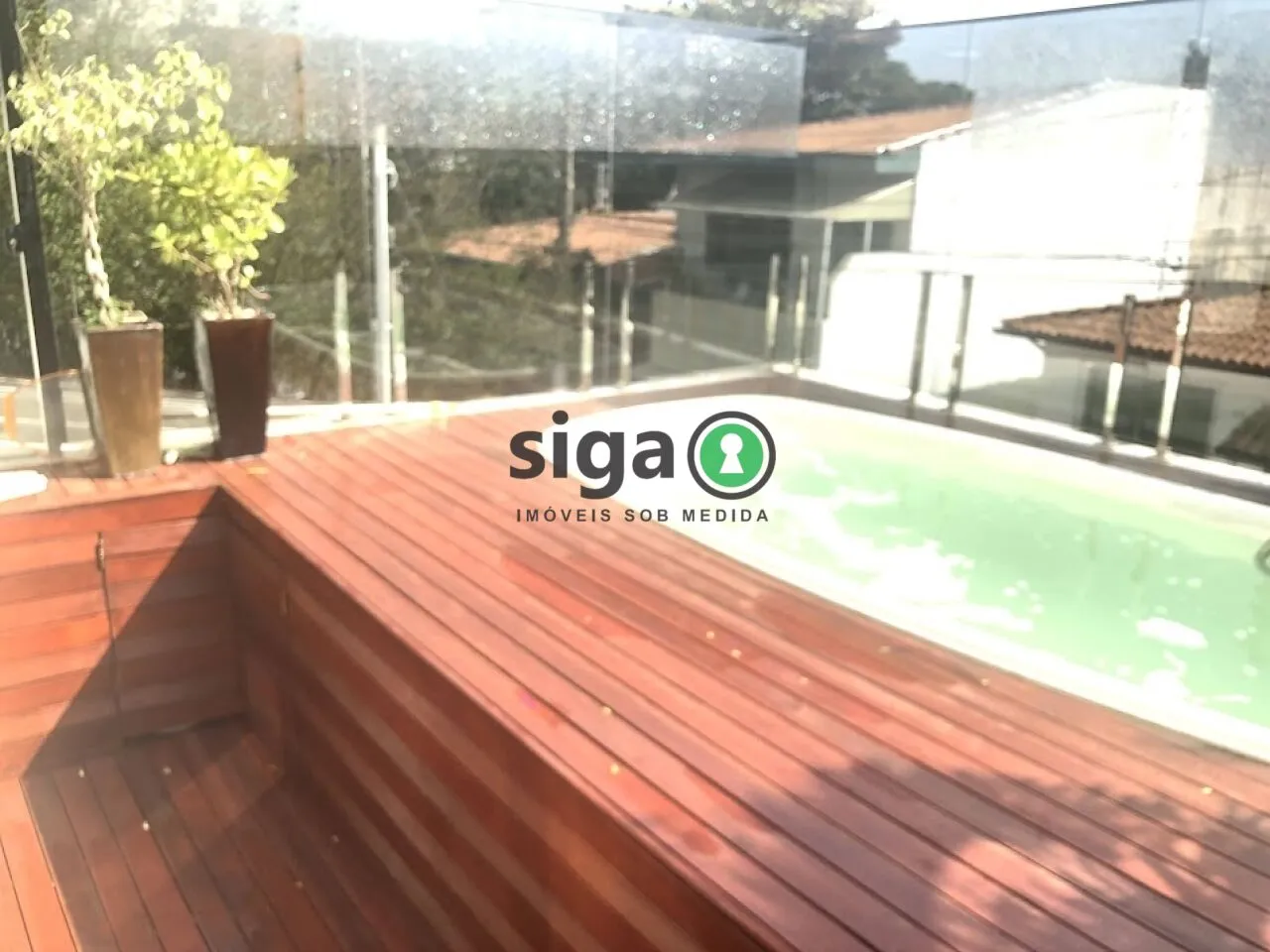 Imagem Casa incrível a venda, com 375m2 de área construída, 3 Suites sendo 1 suite master