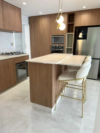 Imagem Apartamento à venda no Itaim Bibi com 2 quartos, 1 suíte, 1 sala, 3 banheiros, 1 vaga, 150m² de área!