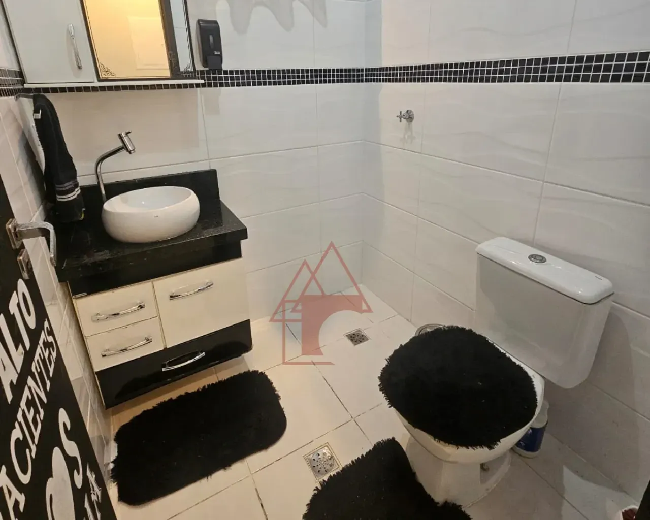 Imagem Sobrado com 3 Quartos à Venda, 228 m² em Vila Ponte Nova - Cubatão