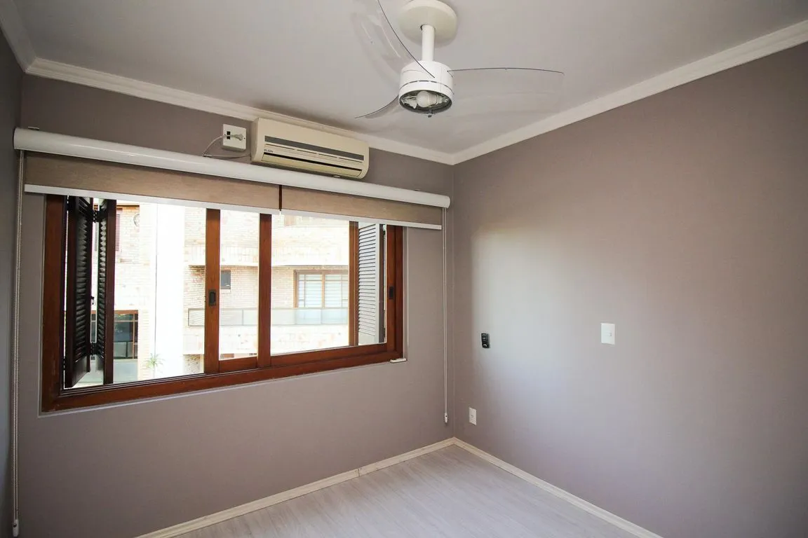 Imagem Apartamento de 2 dormitórios, 1 suíte, closet e 2 vagas de garagem .
