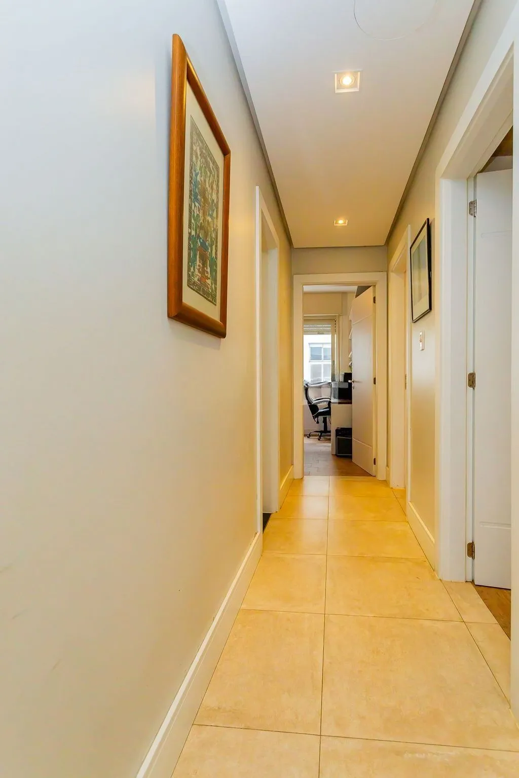Imagem Apartamento 3 dorms à venda Rua Vinte e Quatro de Outubro, Moinhos de Vento