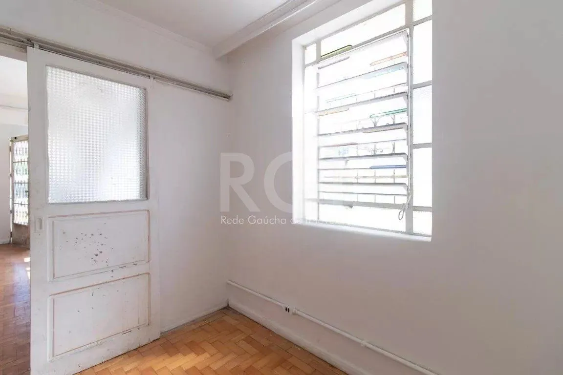 Imagem Vende casa 03 dormitórios, 275,22 m², bairro Azenha/Porto Alegre
