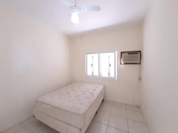 Imagem Casa com 5 Quartos à Venda ou Temporada, 200 m² em Posto 4 (Capão Novo) - Capão da Canoa