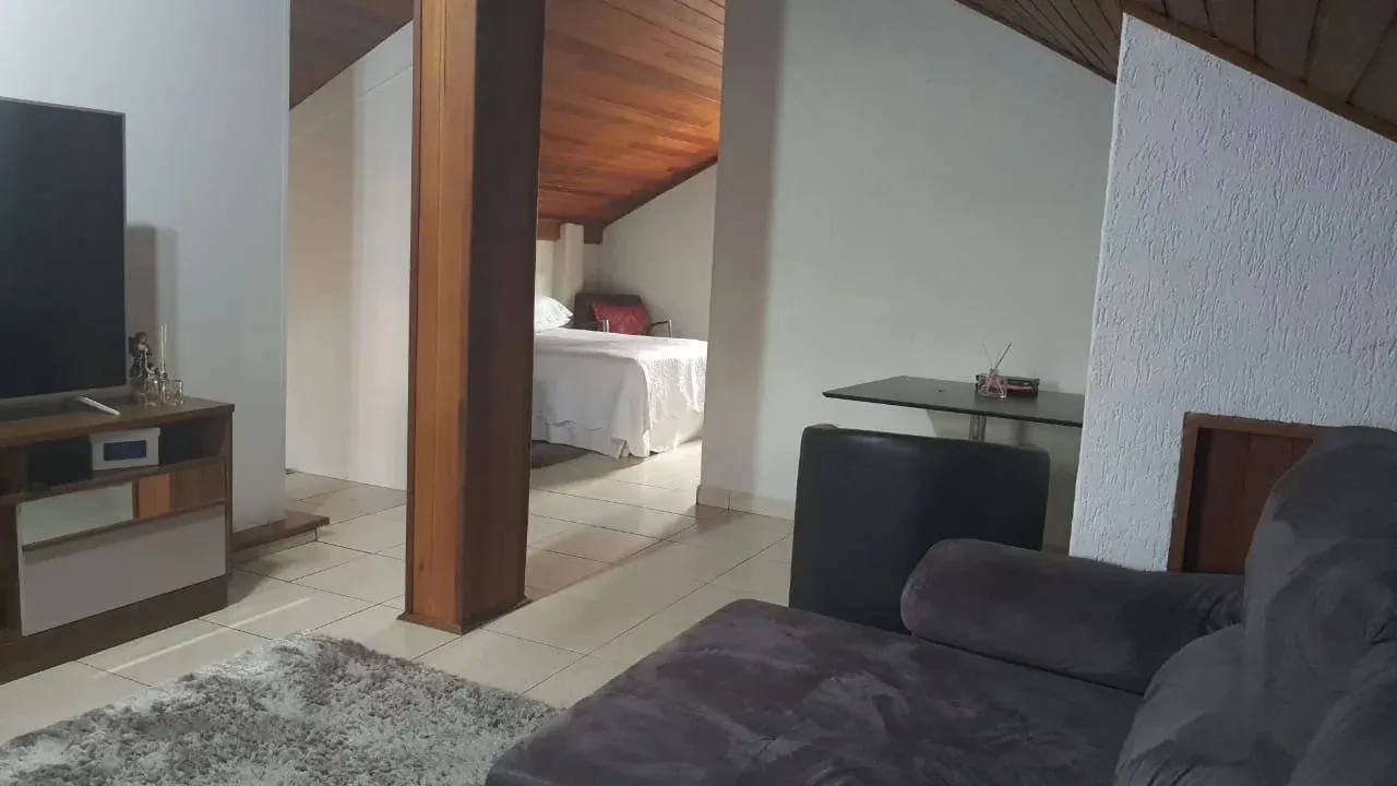 Imagem Sobrado para Venda em São Paulo, Butantã, 4 dormitórios, 1 suíte, 2 banheiros, 3 vagas