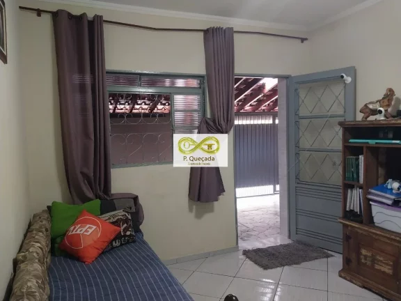 Imagem Casa disponível para venda, com 03 quartos e 02 banheiros!