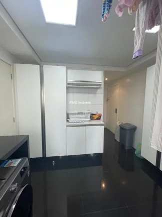 Imagem Apartamento de Alto padrão de 4 quartos com 4 suítes e 5 vagas no Campo Belo de 380m²