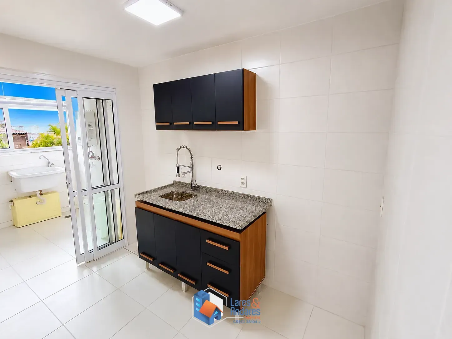 Imagem APARTAMENTO PARA LOCAÇÃO COM EXCELENTE LOCALIZAÇÃO, 2 DORMS, SALA AMPLA COM SKIN GLASS, AMPLA INFRAESTRUTURA DE LAZER, 1 VG - LAUZANE PAULISTA - SP.