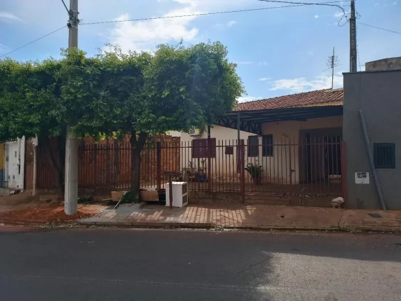 Imagem CASA A VENDA NA AVENIDA DO JARDIM ANTUNES