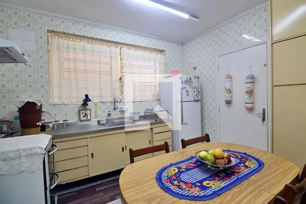 Imagem Casa no Bairro Campestre, Santo André-SP: 3 quartos, 1 suíte, 2 vagas, 171m² - Venda ou Locação!