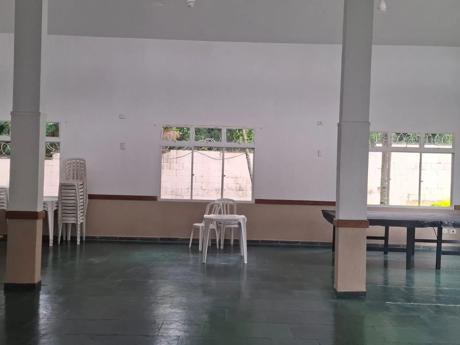 Imagem Apartamento conta com 03 dormitórios Jardim Vera Cruz- Sorocaba/SP