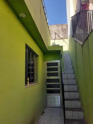 Imagem Casa para venda com 2 Dormitórios, 2 Banheiros e 2 Vagas de Garagem!