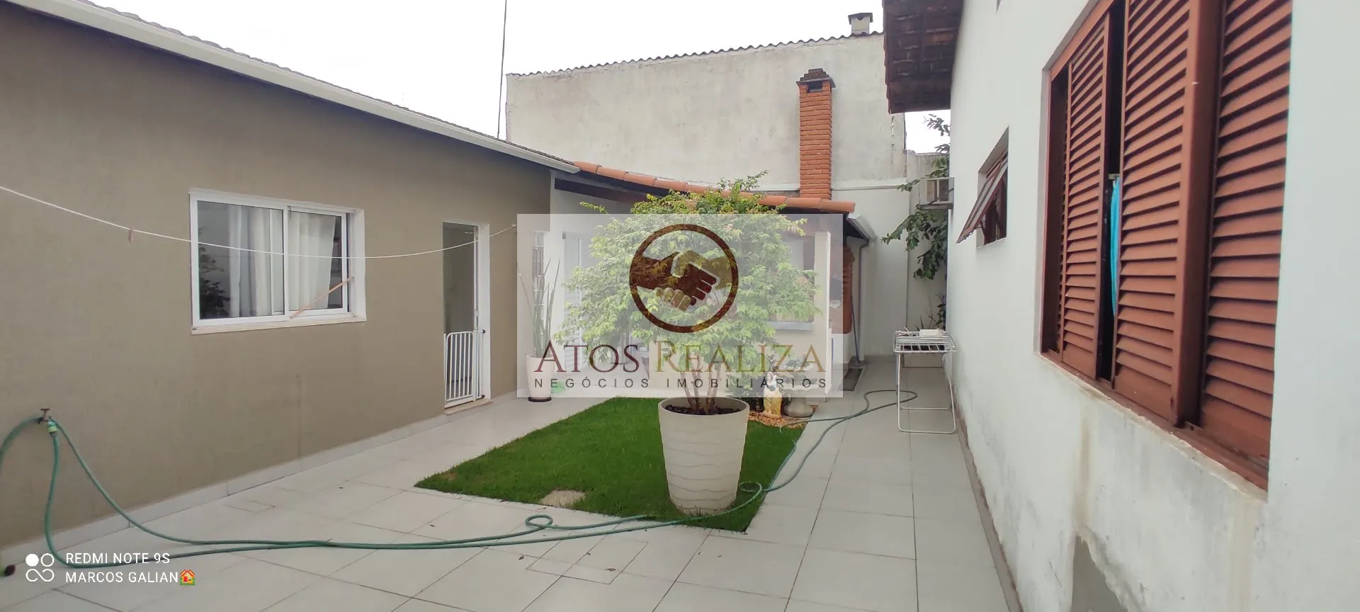 Imagem Casa Térrea em Jardim Santa Helena: 4 Dormitórios à Venda