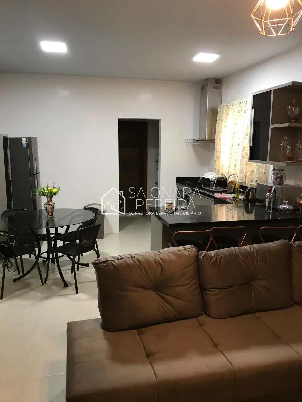 Imagem Aqui uma casa para chamar de sua em Florianópolis.