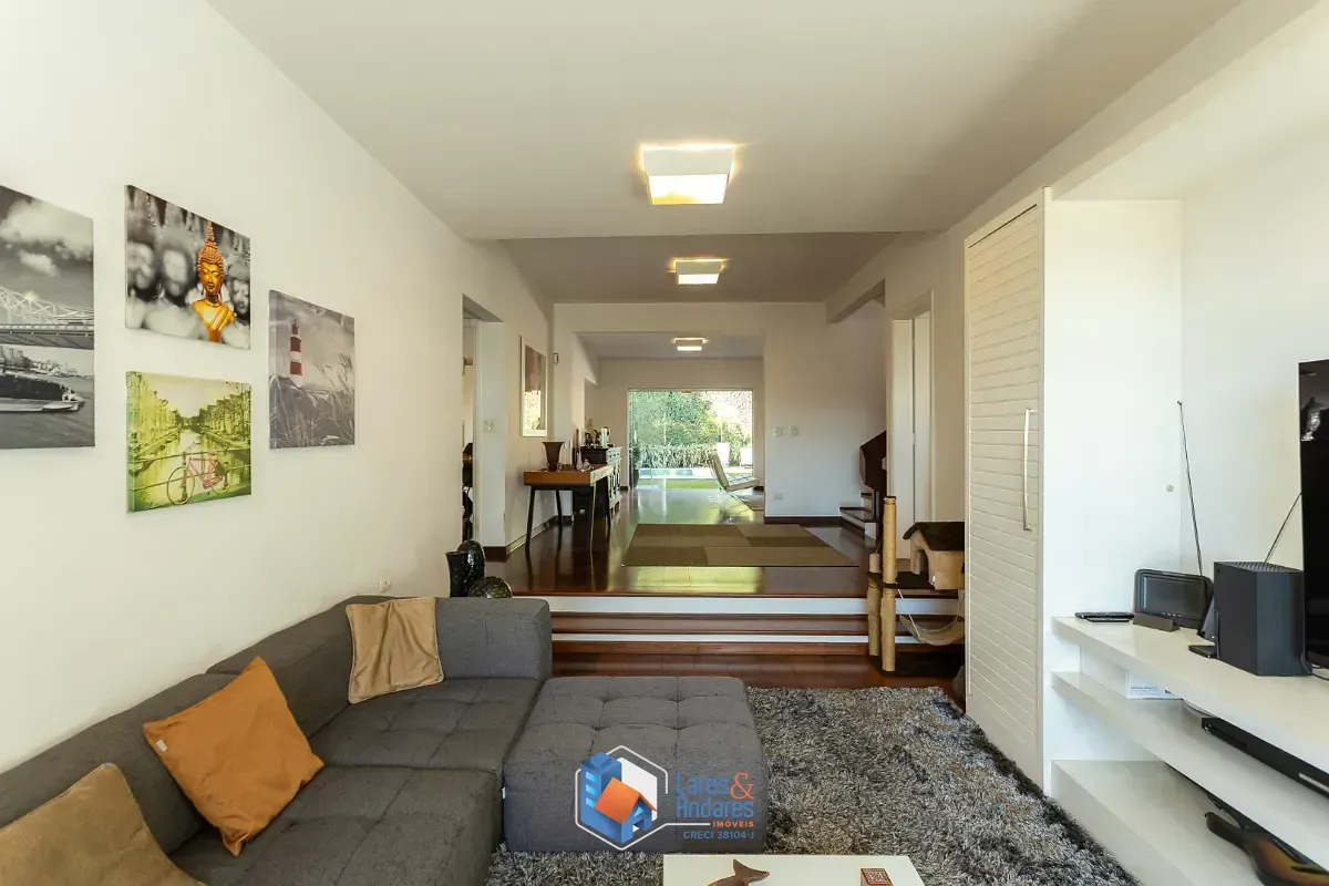 Imagem Sobrado para venda em Butantã com 5 quartos, sendo 3 suítes, 539m²