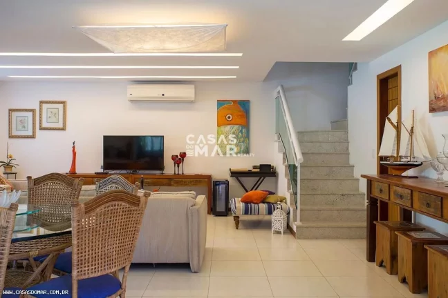 Imagem Casa de luxo em condomínio em Geribá, Armação dos Búzios-RJ: 4 suítes, 4 salas, 5 banheiros, 2 vagas de garagem e 350m² de área.