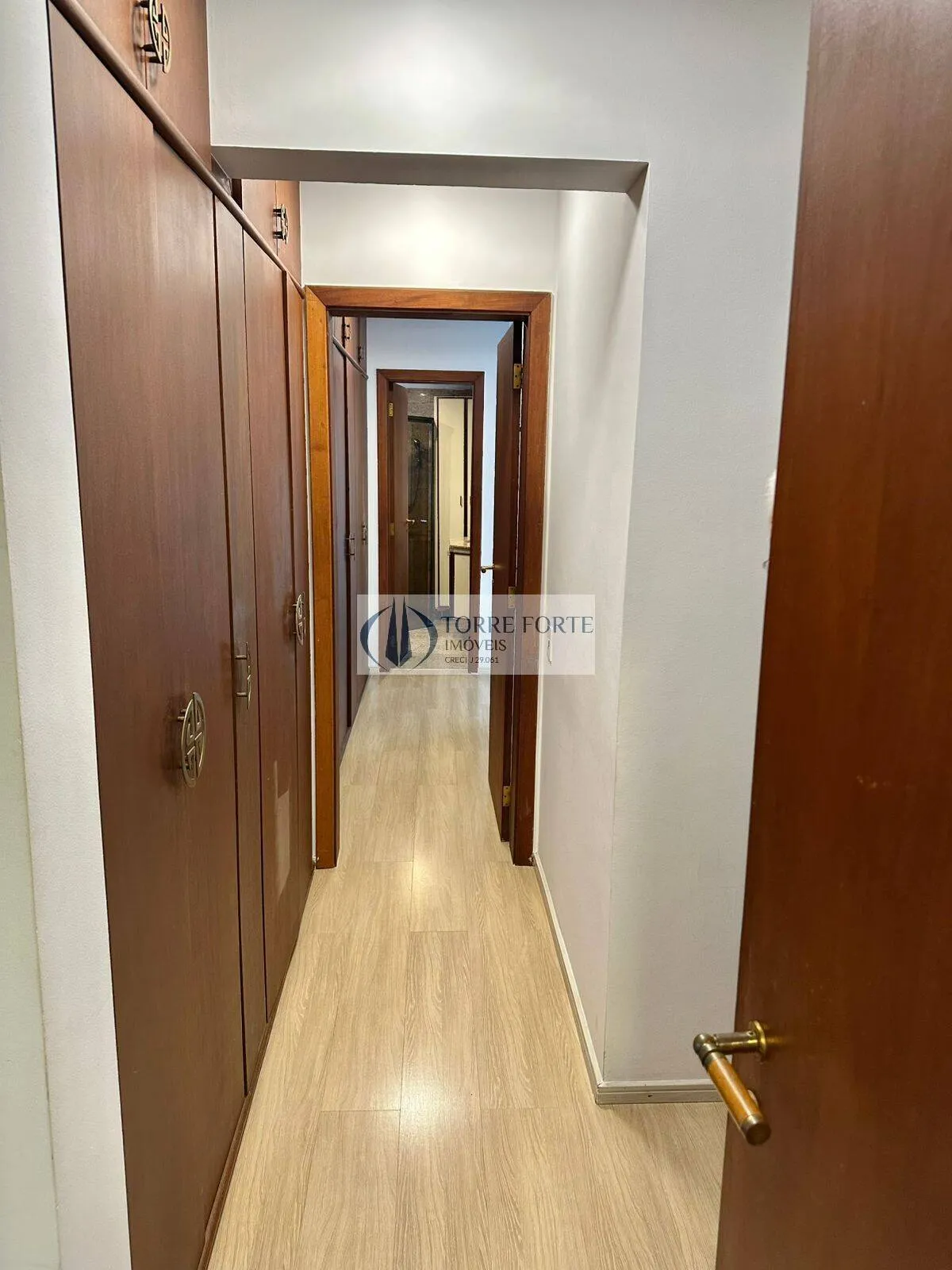 Imagem Excelente apartamento 150 m² 3 dormitórios 1 suíte 2 vagas garagem em Moema