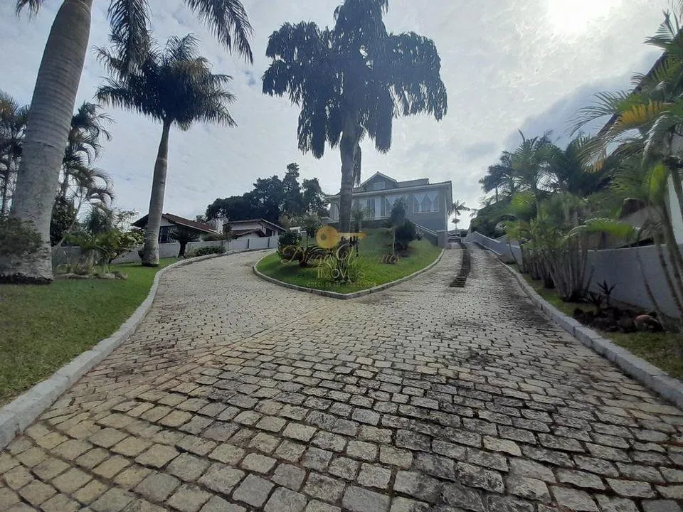 Foto do imóvel Casa para Venda em Teresópolis / RJ em Rua Santiago José Delgado