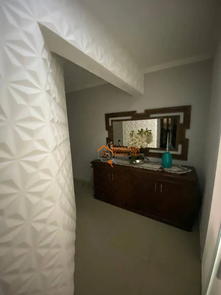 Imagem Sobrado com 6 dormitórios à venda, 300 m² por R$ 900.000,00 - Vila Nova Bonsucesso - Guarulhos/SP