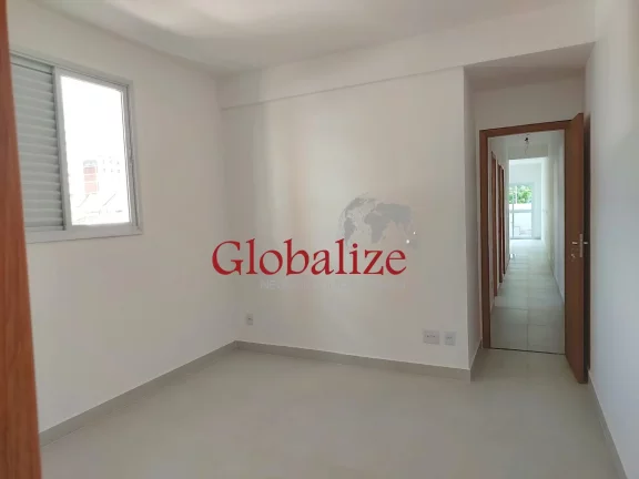 Imagem Bela Casa Alta Duplex em Santos no bairro Campo Grande com 3 dormitórios, churrasqueira e piscina por R$ 1.250.000,00