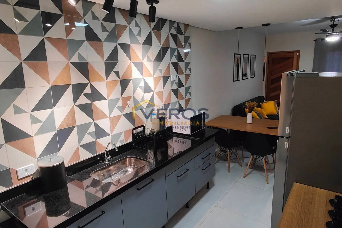 Imagem Sobrado à Venda com 2 quartos no Pontal Santa Marina - Caraguatatuba/SP