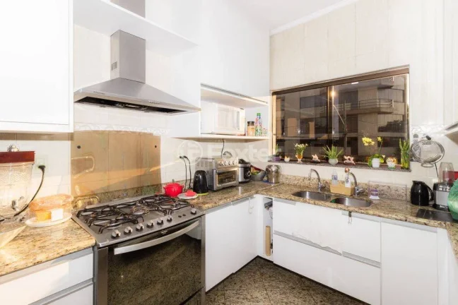 Imagem Casa Comercial Alto da Lapa - 530M², 20 Salas, 8 Vagas, Ótima Localização.