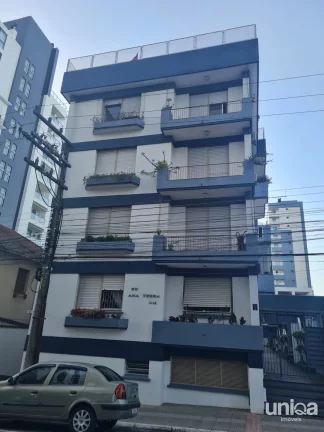 Apto 02 dormitórios Dep. Empregada Garagem no ed Ana Terra rua dos Andradas