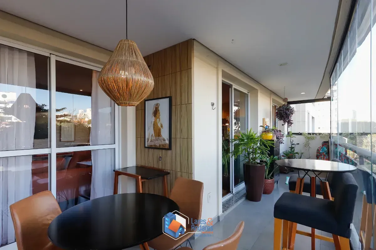 Imagem Apartamento para venda em Vila Romana com 4 quartos, sendo 3 suítes, 169m²