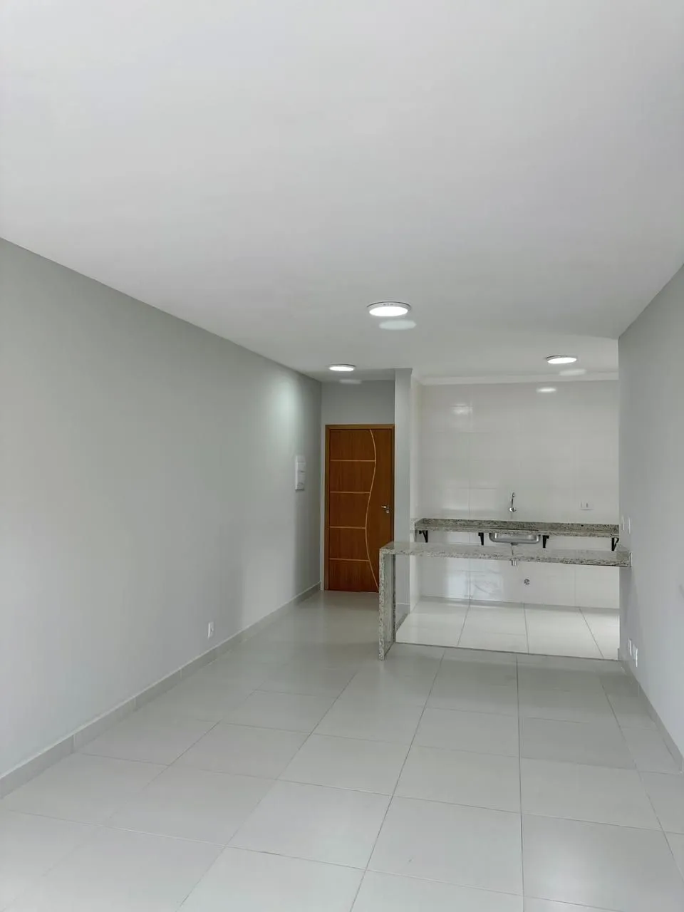 Imagem Apartamento novo com 2 dormitórios( 1 suíte) com 73 m2 no Crispim