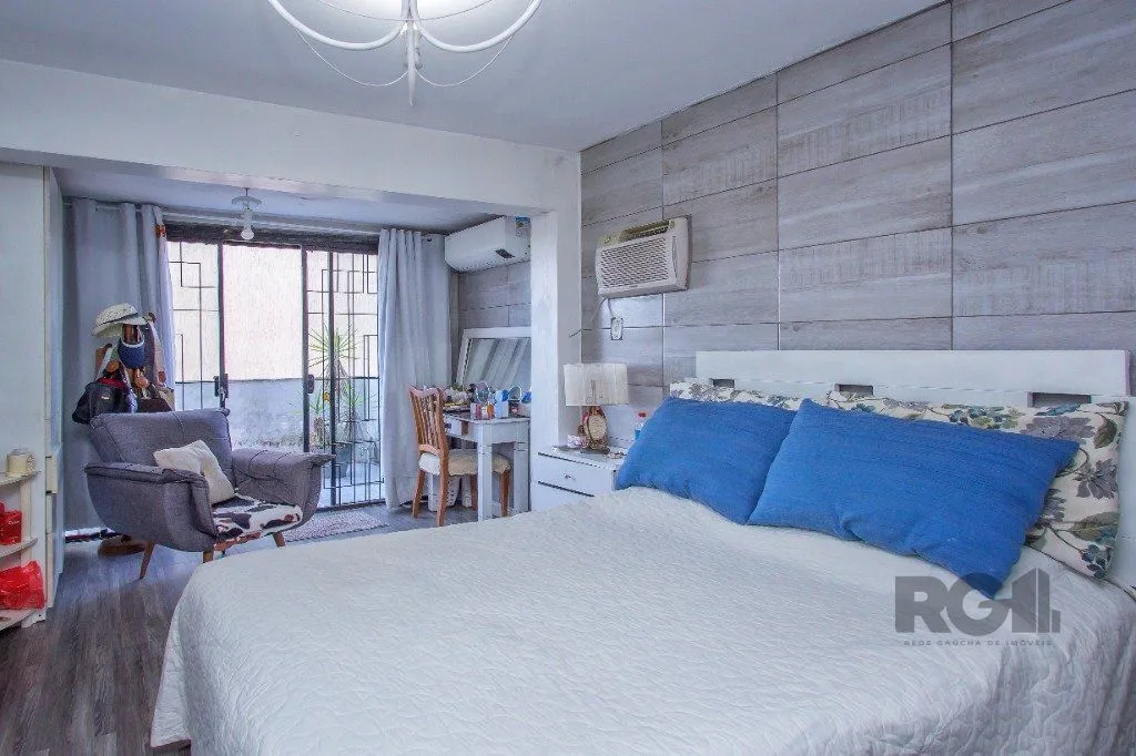Imagem Casa em condomínio de 177m², 3 dormitórios, 1 vaga no bairro Ipanema
