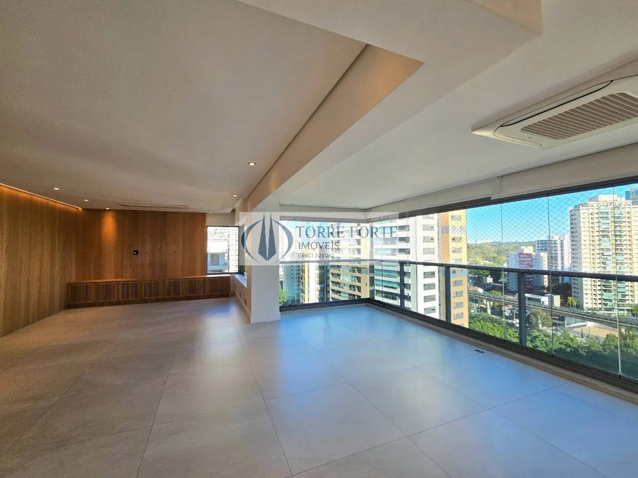 Imagem Belíssimo apartamento 192 m² 3 suítes 5 banheiros 4 vagas, no Campo Belo