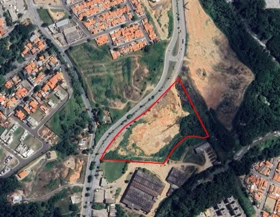 Foto do imóvel Área de 32.000m² à Venda na Marginal Dom Aguirre (Marginal do Rio Sorocaba) em JARDIM FACULDADE, SOROCABA - SP
