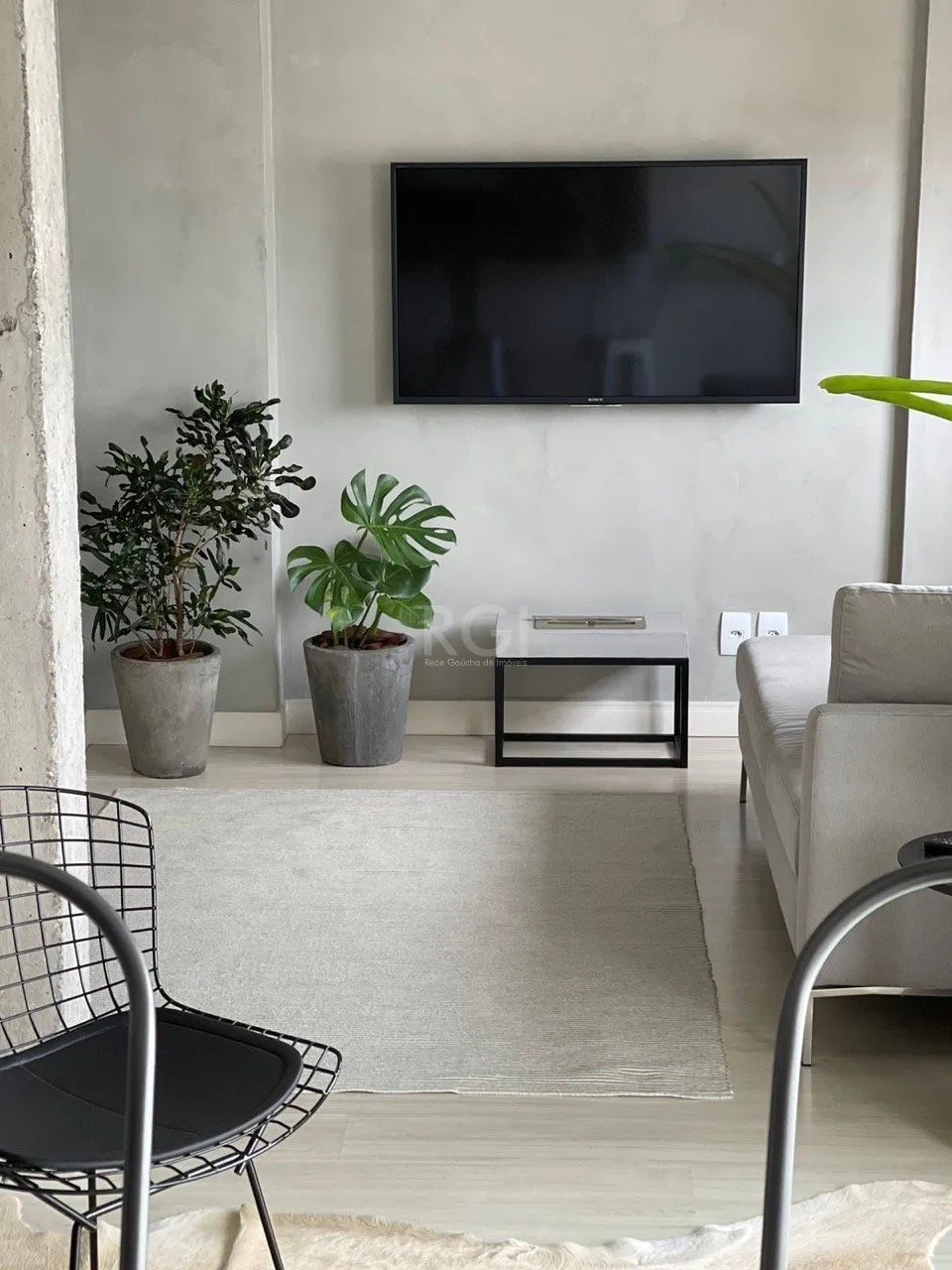 Imagem Apartamento para Venda - 61m², 2 dormitórios, 1 vaga - Passo da Areia