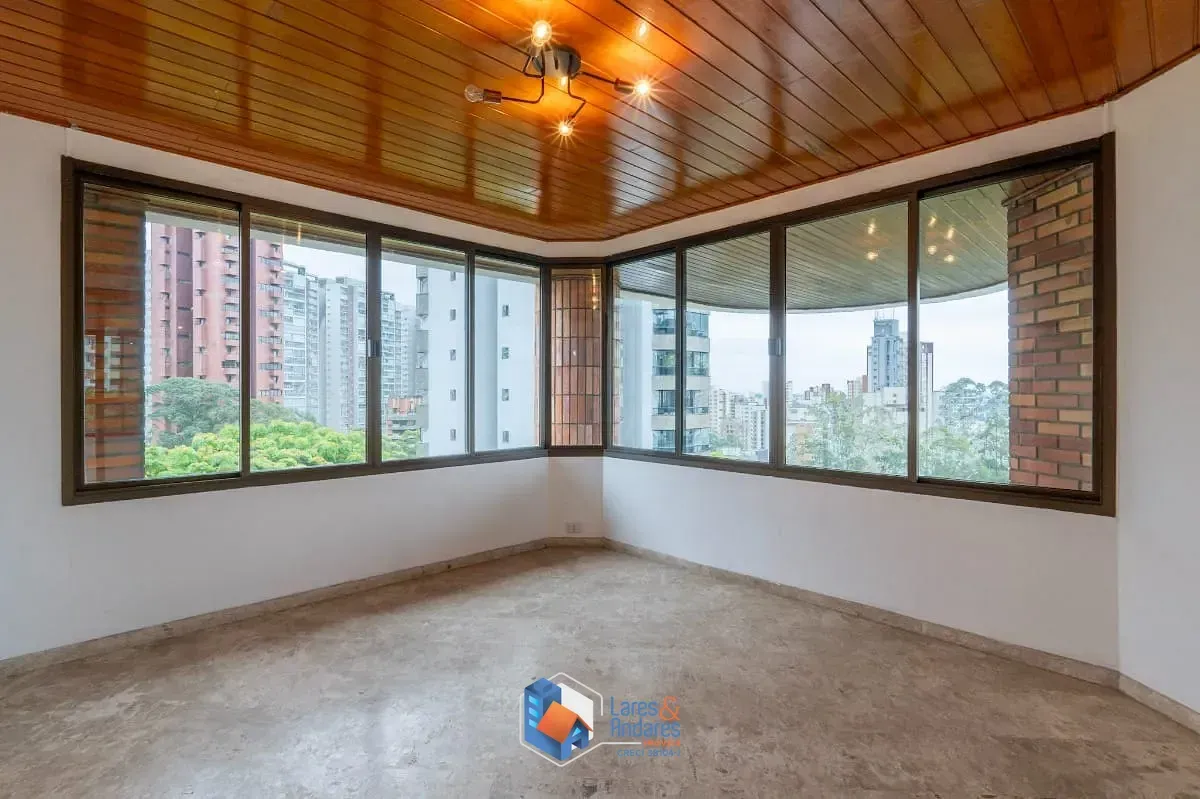 Imagem Apartamento para venda em Morumbi com 4 quartos, sendo 4 suítes, 236m²