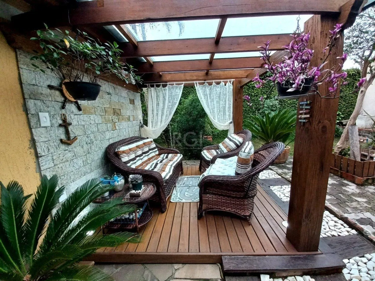 Imagem Casa no bairro Restinga - 2 dormitórios