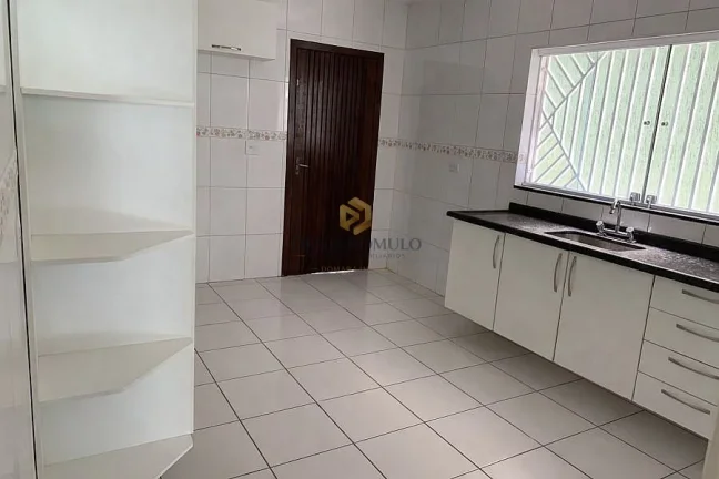 Imagem Casa 3 quartos 1 suíte, 120m², 2 vagas, na V. Isolina Mazzei