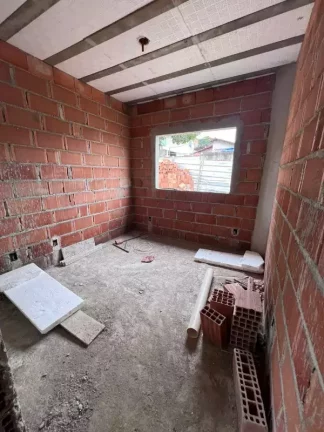 Imagem MEIO LOTE+PORÃO EM BAIXO+3QUARTOS+2VAGAS