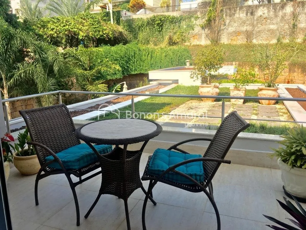 Imagem Casa de condomínio com 520 m² e 4 suítes