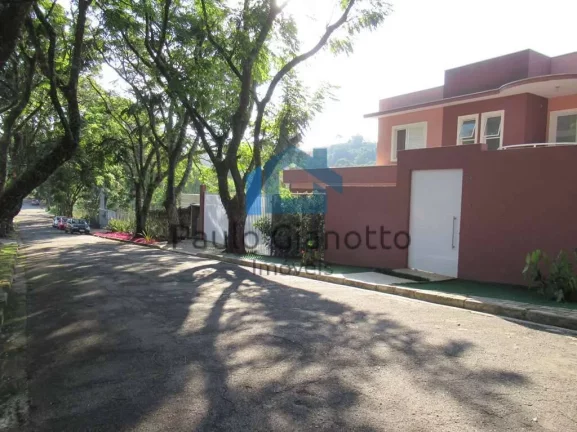 Imagem Casa à venda - Nova, moderna, 4 suítes e 7 vagas cobertas!