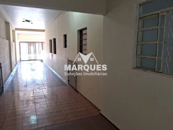 Imagem Ótima Oportunidade! Sobrado + 2 Casas para Moradia