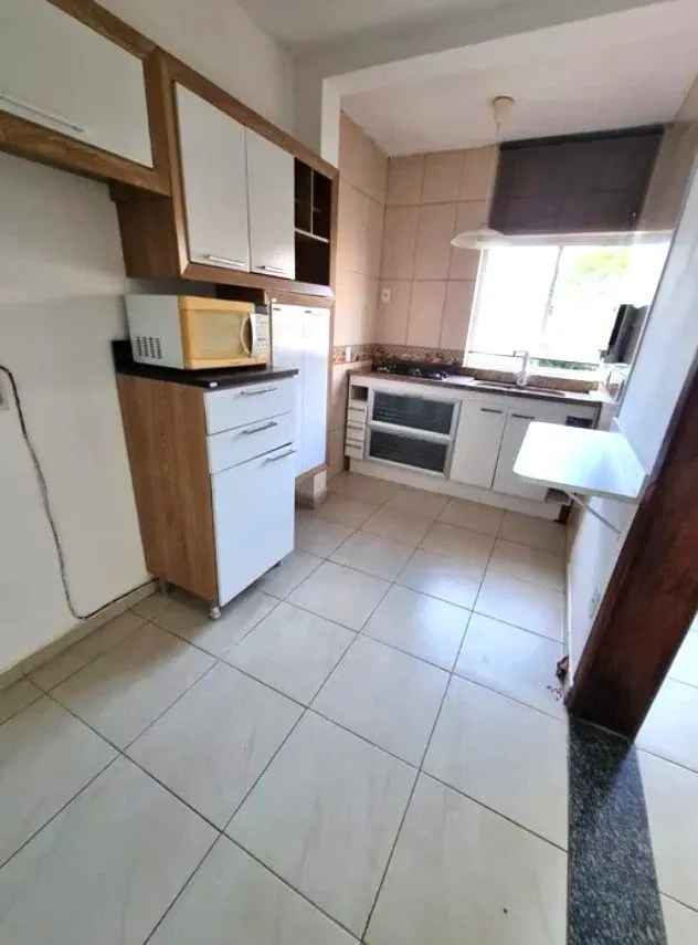 Imagem Casa sobrado no bairro Cristal de 3 domitórios e 3 vagas