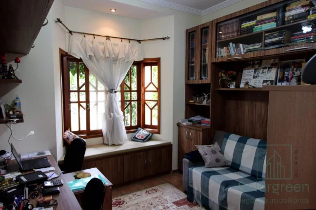 Imagem Casa na Vila Petrópolis com 03 dormitórios suítes à venda