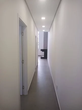 Imagem EXCELENTE IMÓVEL, Casa térrea 95m², três dormitórios, suíte, Cond. Fechado
