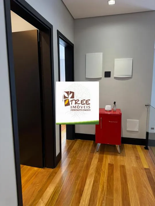 Imagem VENDA DE SOBRADO NO IBIRAPITANGA, EM SANTA ISABEL/SP, 375m² com 4 suítes, cozinha completa, piscina, jacuzzi, área gourmet e 6 vagas. CONSULTE-NOS.