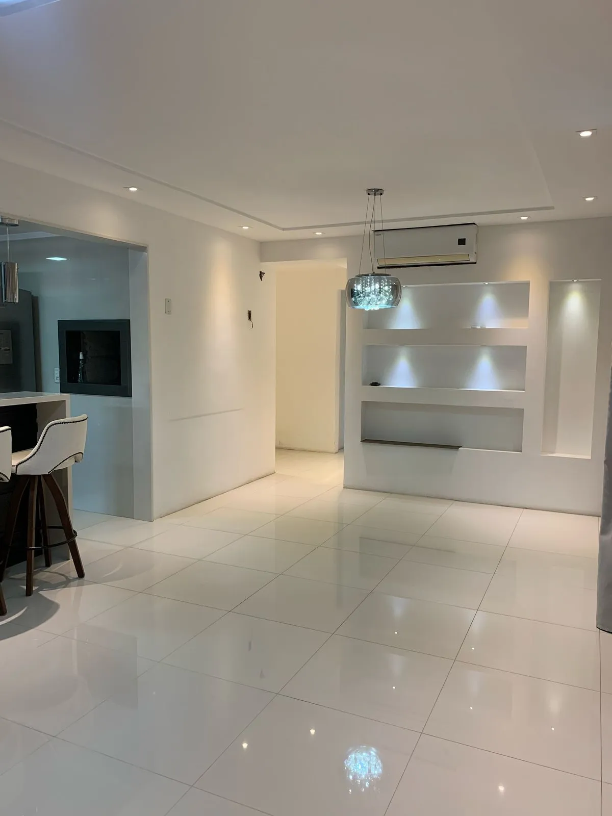 Imagem Apartamento com 2 quartos à venda na Rua Guilherme Alves, 617, Partenon