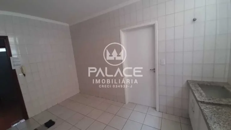 Imagem Esta excelente casa está localizada em um dos bairros mais desejados da cidade, oferecendo conforto...