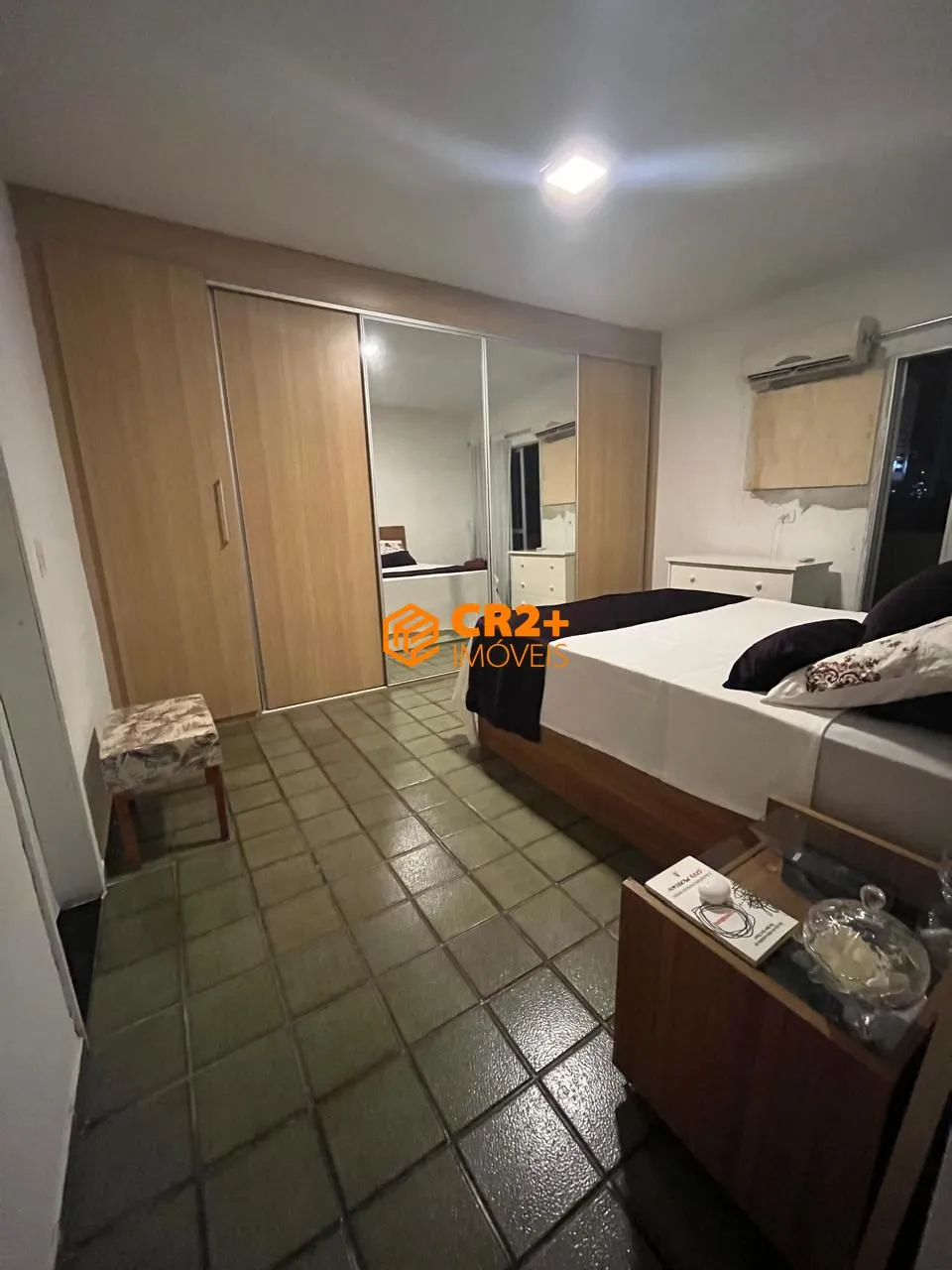 Imagem Vendo apartamento em Boa Viagem com 140m²- 3 quartos