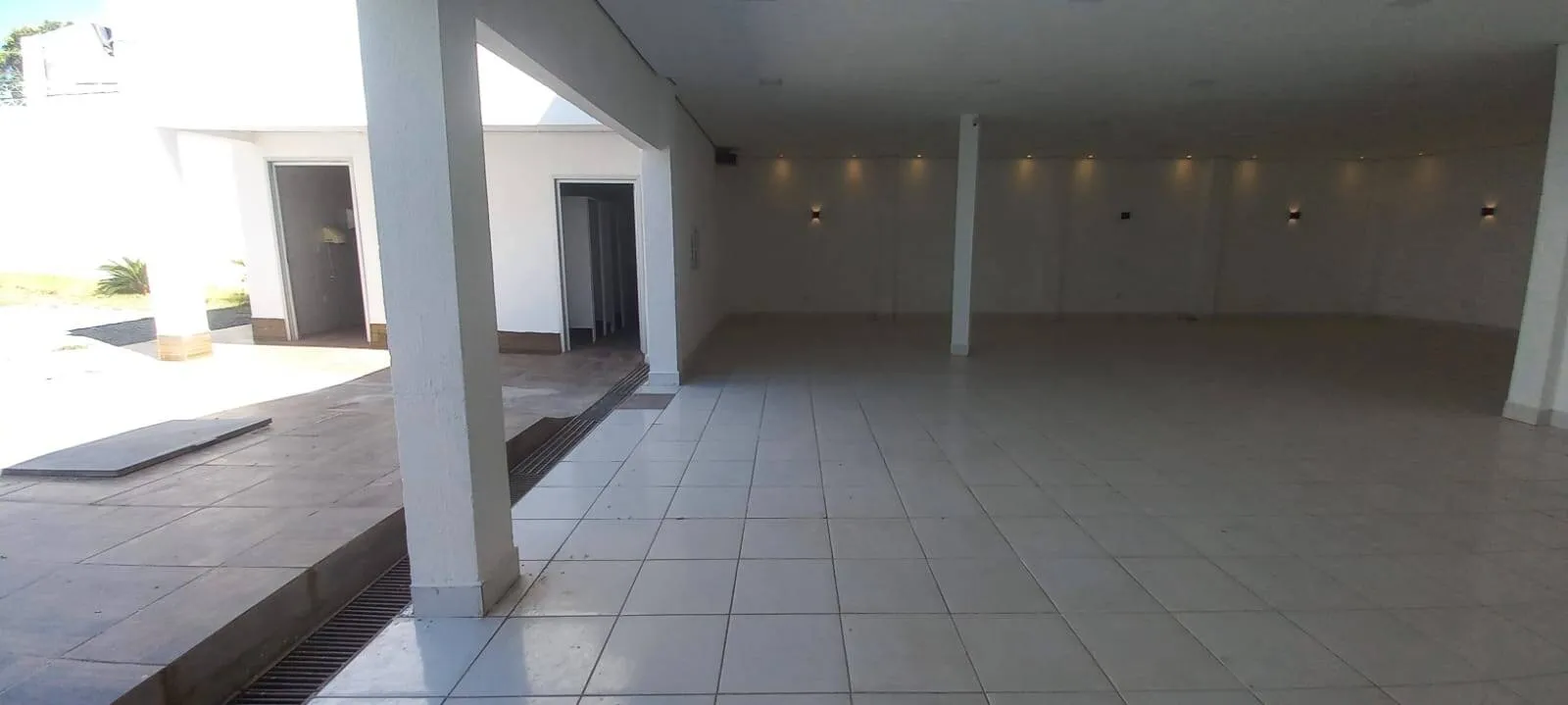 Imagem Casa comercial 3 andares 8 quartos salão comercial anexo de 200 m²